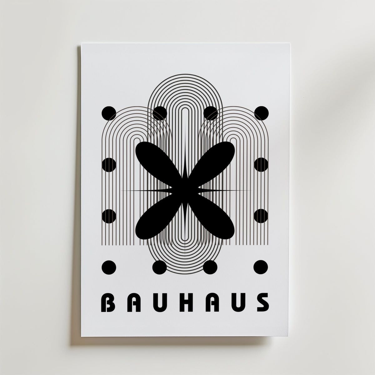Bauhaus Abstract Bloom – stilfullt konsttryck från Bozetto, tryckt på matt finpapper