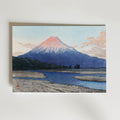 Fuji River Hasui Kawase – stilfullt konsttryck från Posternord, tryckt på matt finpapper
