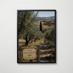 Marco Ricci Podere San Giorgio Toscana Poster – toskansk landsväg kantad av cypresser och vingårdar